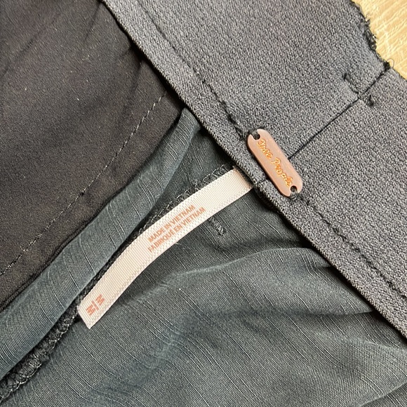 Free People Nothin' To Say Pleated Trousers in Black Size Medium 0965 - Picture 10 of 10